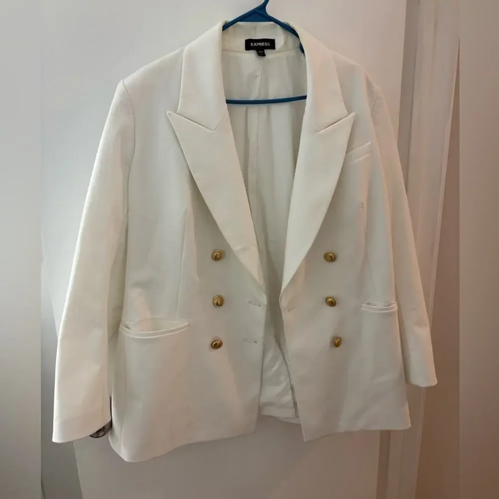 Express blazer with gold buttons - Picture 10 of 12